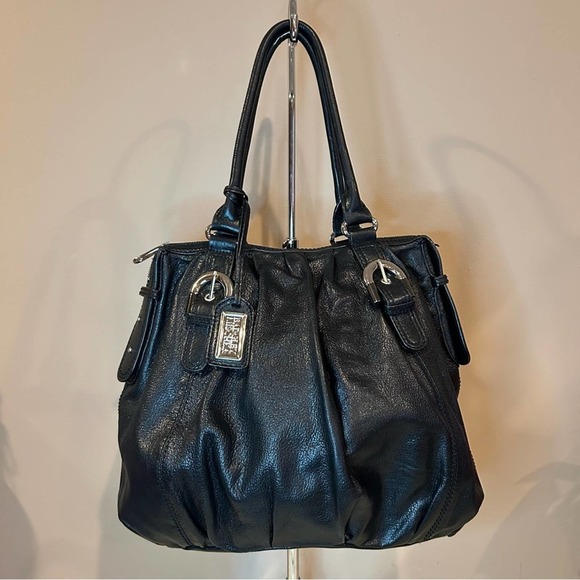 Badgley Mischka Handbags - Badgley Mischka Women Black Leather Shoulder bag EUC